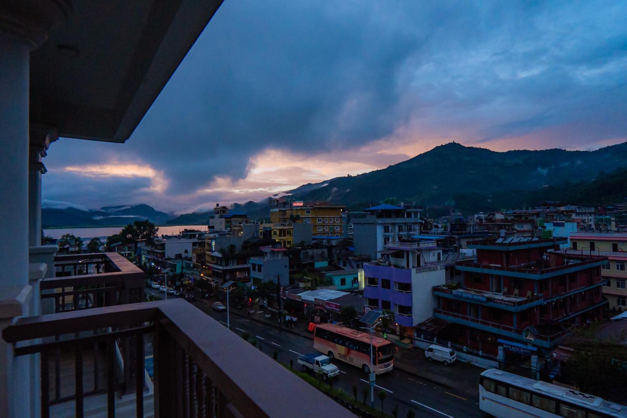 Hotel Fewa Trip Pokhara Luaran gambar